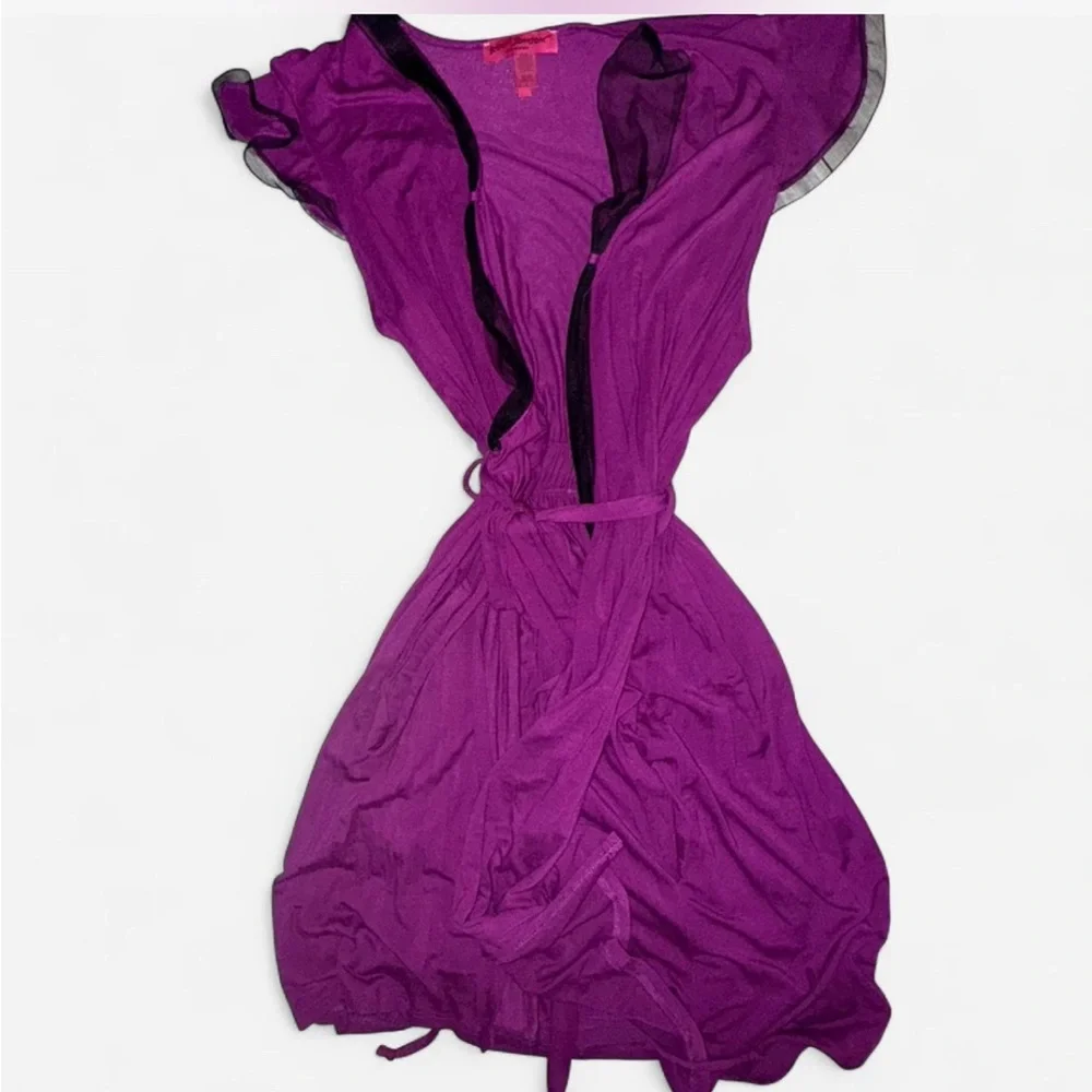 Vintage BETSEY JOHNSON purple  and black Robe size LARGE like new !!!! 🪻🪻🪻🪻 - Picture 3 of 14